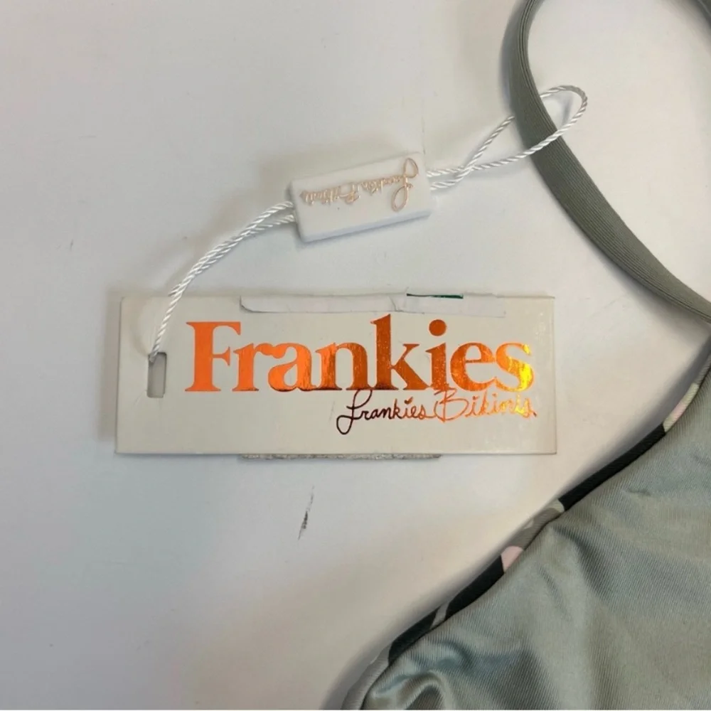 Frankies Bikinis NWT Camo Cross Front Bikini Top L